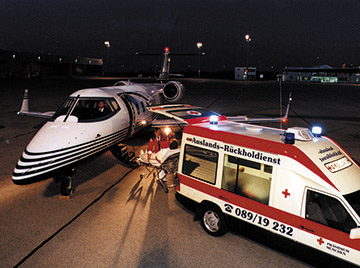 Foto: Der DRK-Flugdienst bringt Sie sicher wieder nach Hause